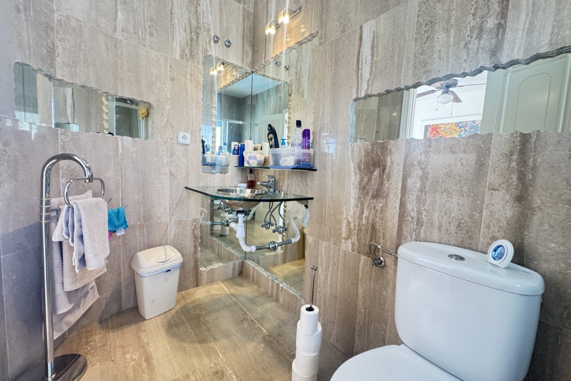 Resale - Villa -
Las Ramblas Golf