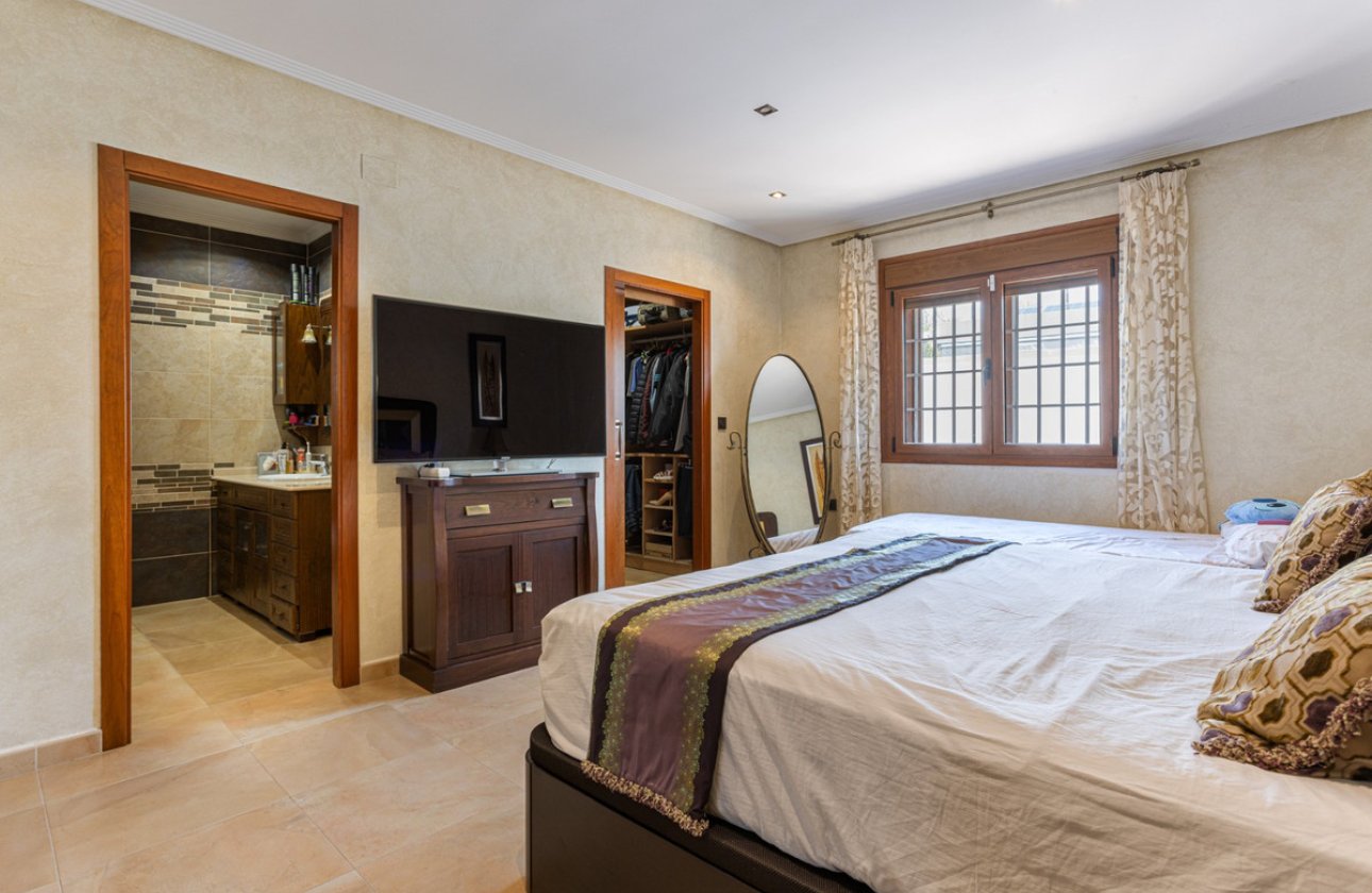 Resale - Villa -
Los Montesinos - Los Montesinos Centro