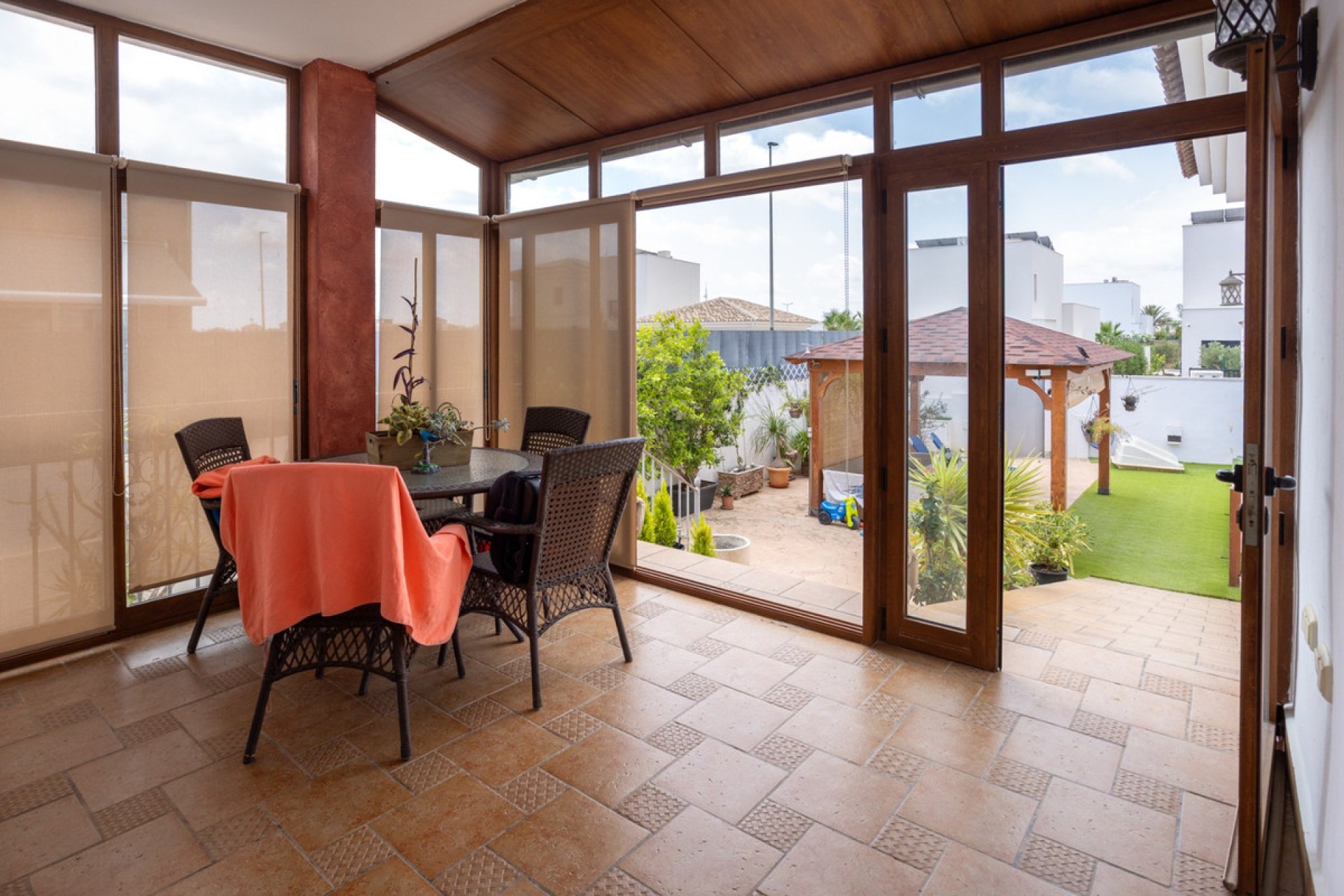 Resale - Villa -
Los Montesinos - Los Montesinos Centro