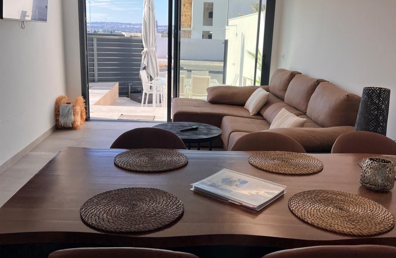 Resale - Villa -
Los Montesinos - Los Montesinos Centro