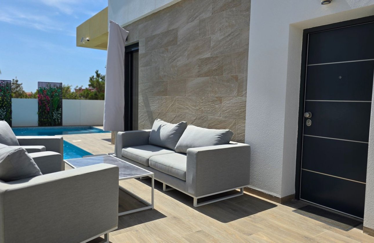 Resale - Villa -
Los Montesinos - Los Montesinos Centro