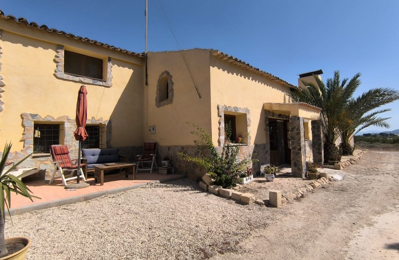 Resale - Villa -
Monóvar - Monòver - Chinorlet