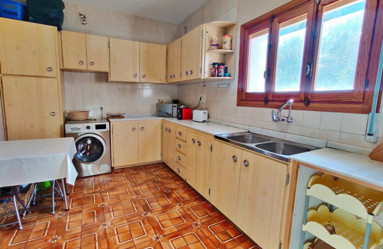 Resale - Villa -
Novelda - Estación