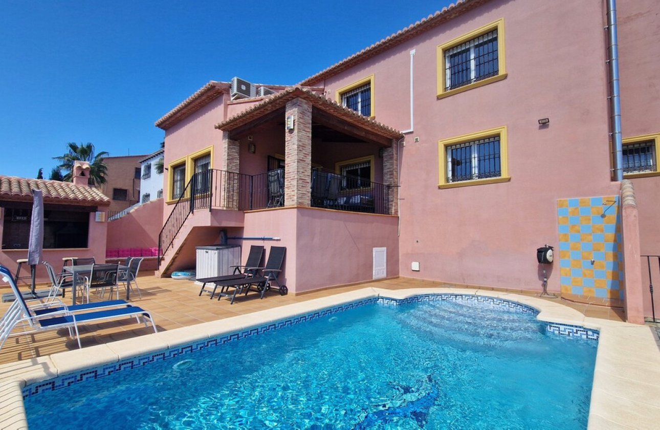 Resale - Villa -
Orba - Orba Centro