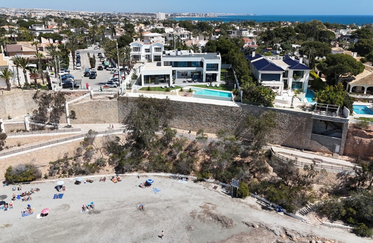 Resale - Villa -
Orihuela - Cabo Roig