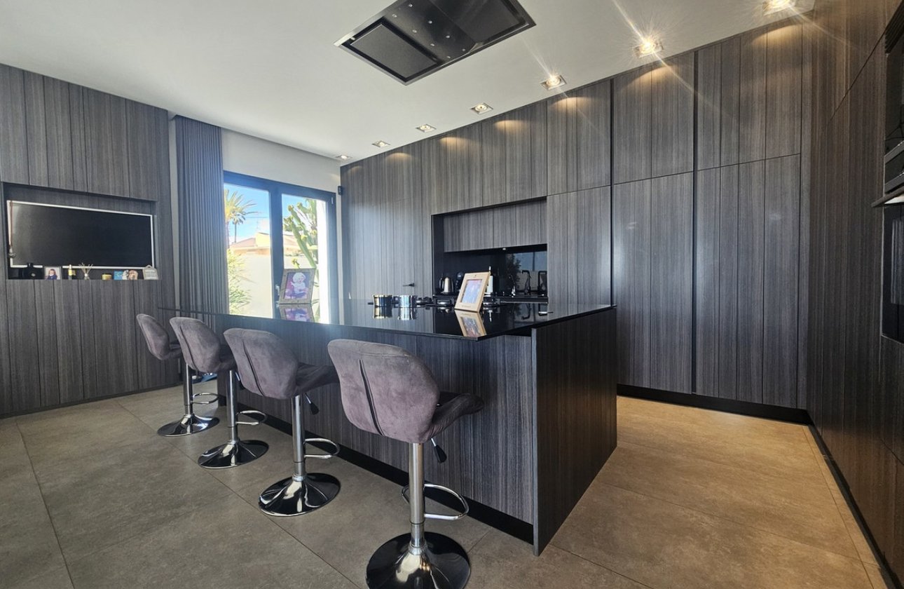 Resale - Villa -
Orihuela - Cabo Roig