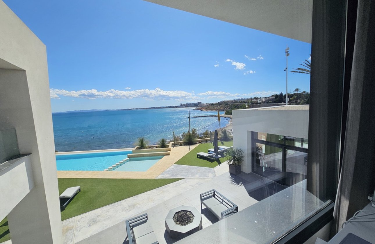 Resale - Villa -
Orihuela - Cabo Roig