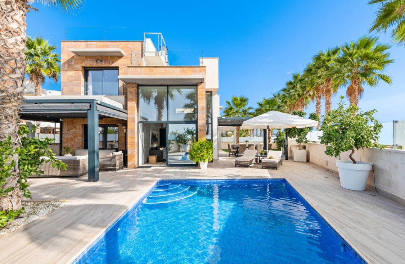 Resale - Villa -
Orihuela - Cabo Roig