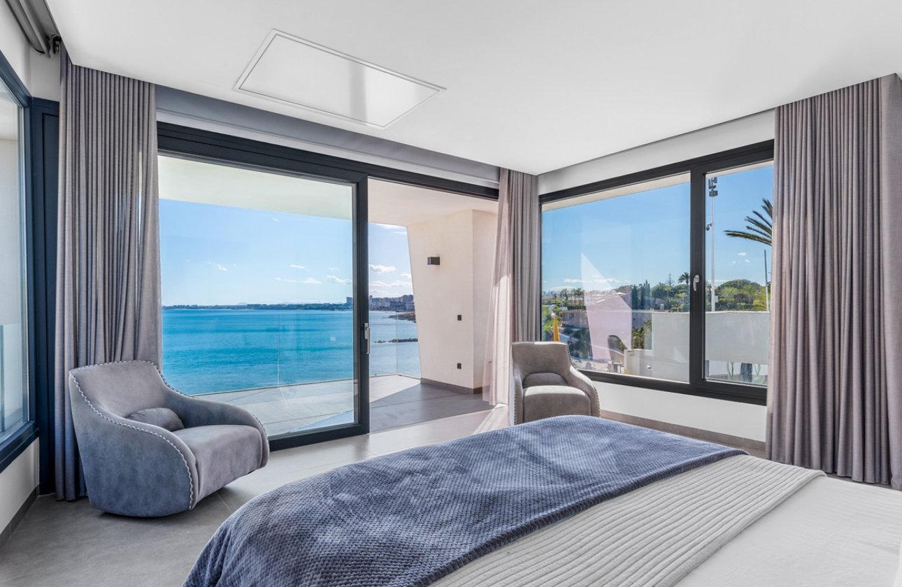 Resale - Villa -
Orihuela - Cabo Roig