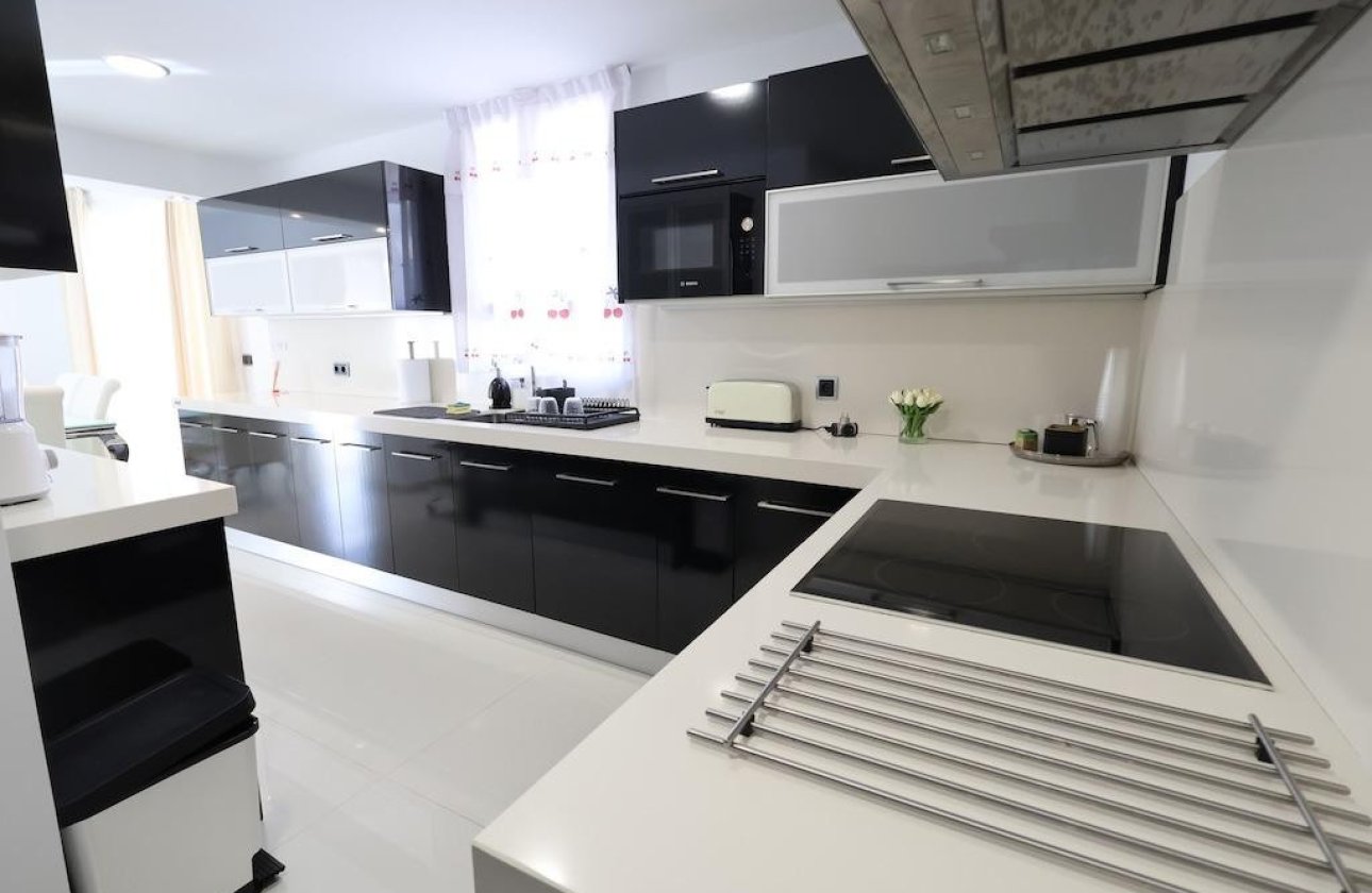 Resale - Villa -
Orihuela - Cabo Roig