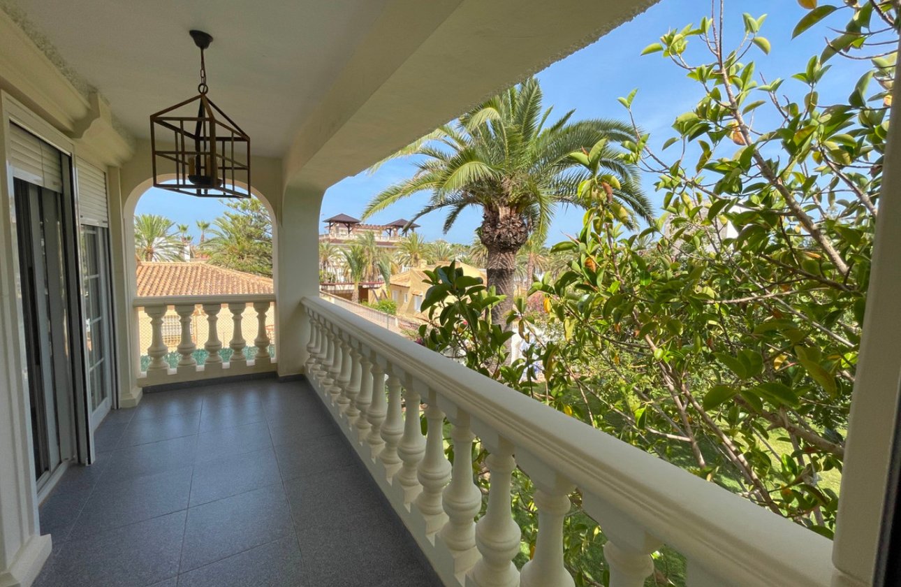 Resale - Villa -
Orihuela - Cabo Roig