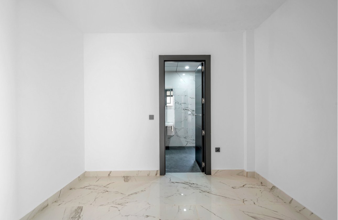 Resale - Villa -
Orihuela - Campoamor