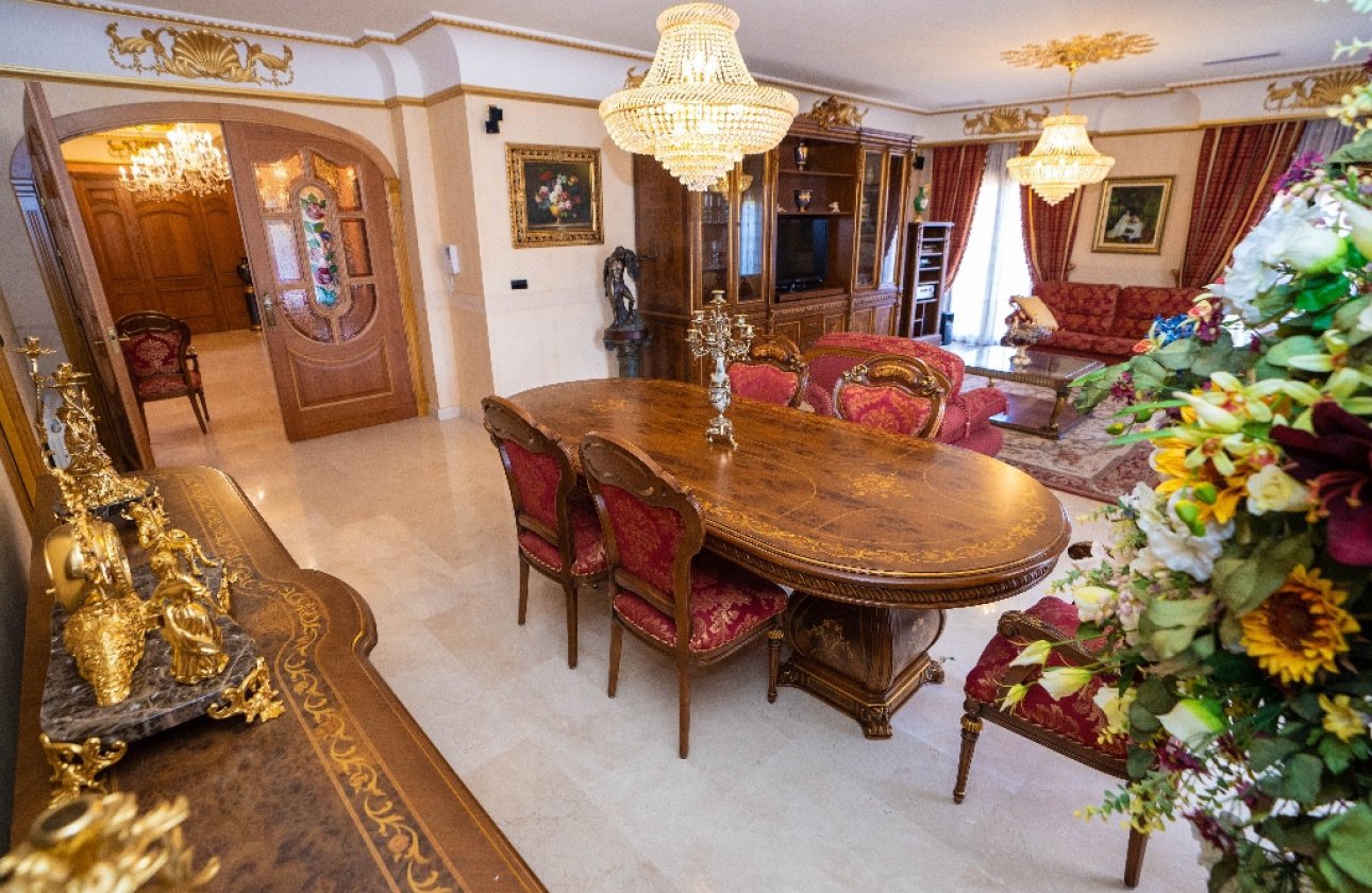 Resale - Villa -
Orihuela - Campoamor