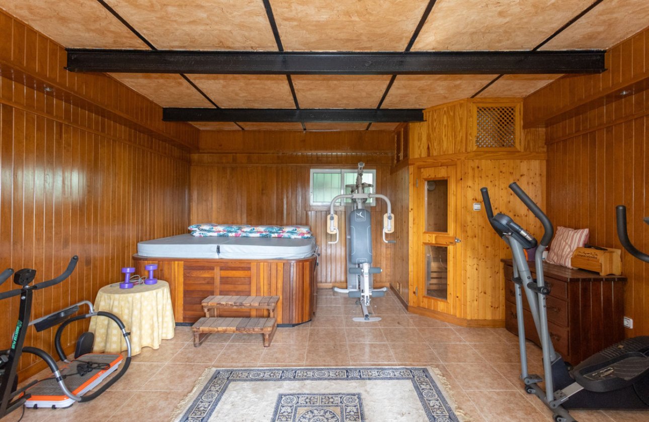 Resale - Villa -
Orihuela - Campoamor