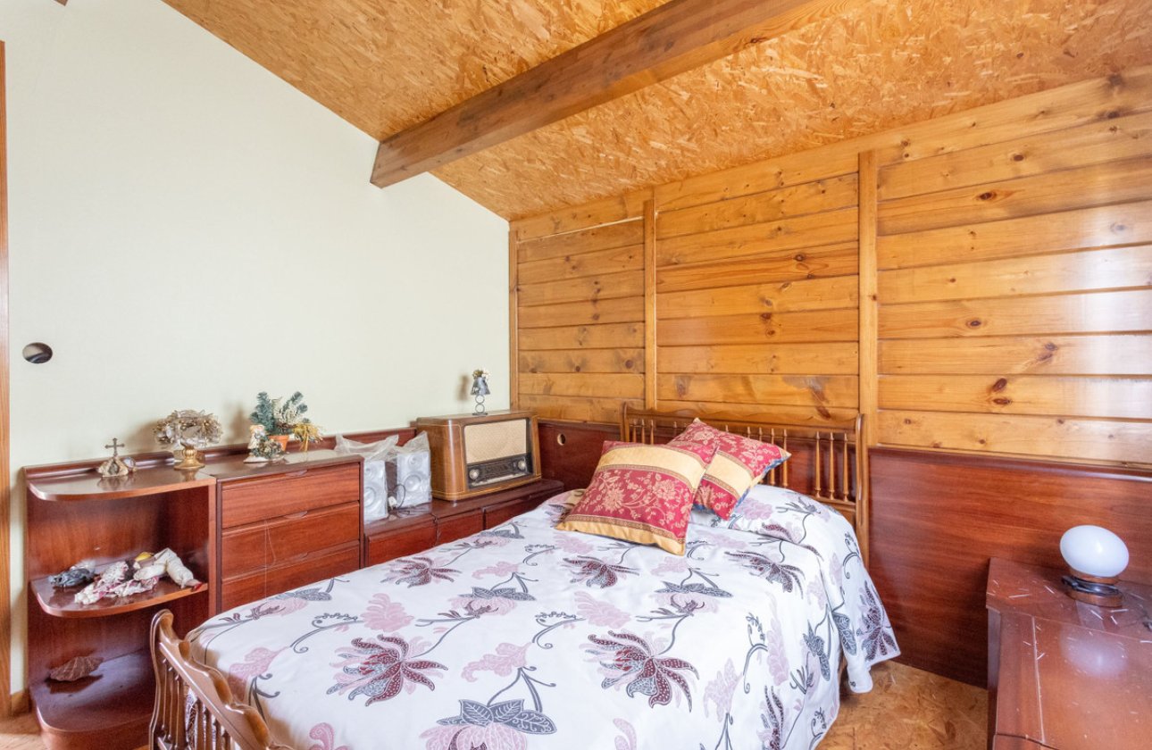 Resale - Villa -
Orihuela - Campoamor