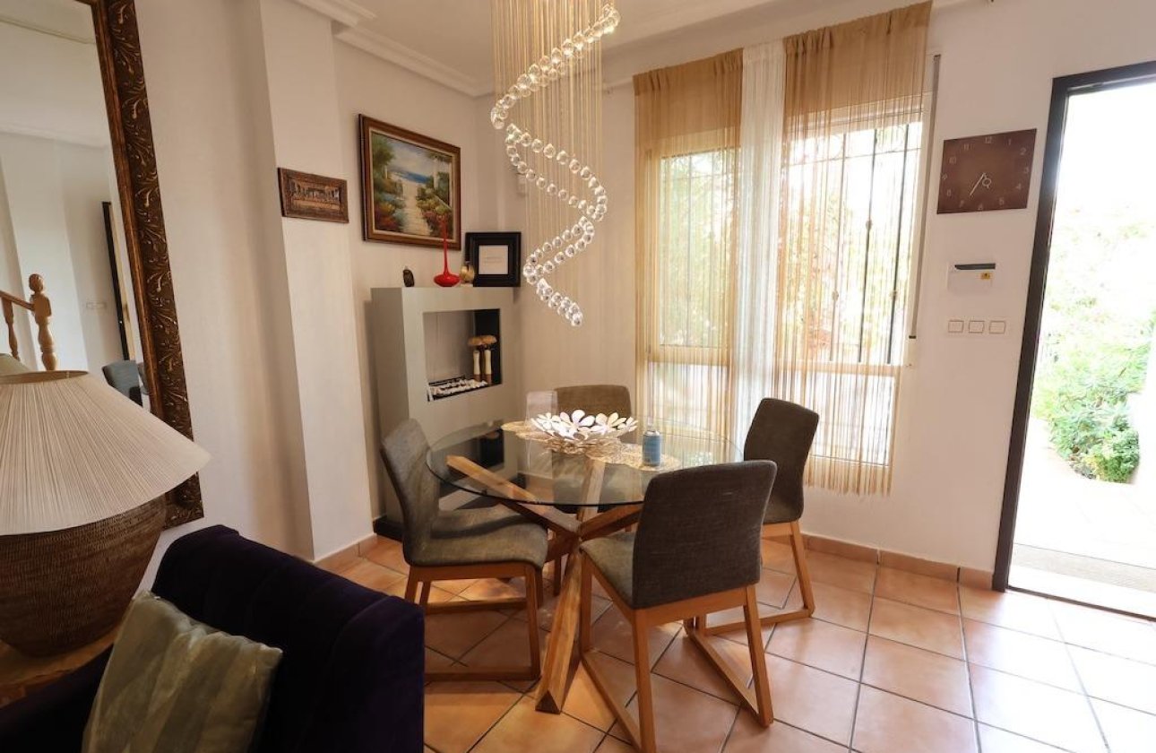 Resale - Villa -
Orihuela Costa - Cabo Roig