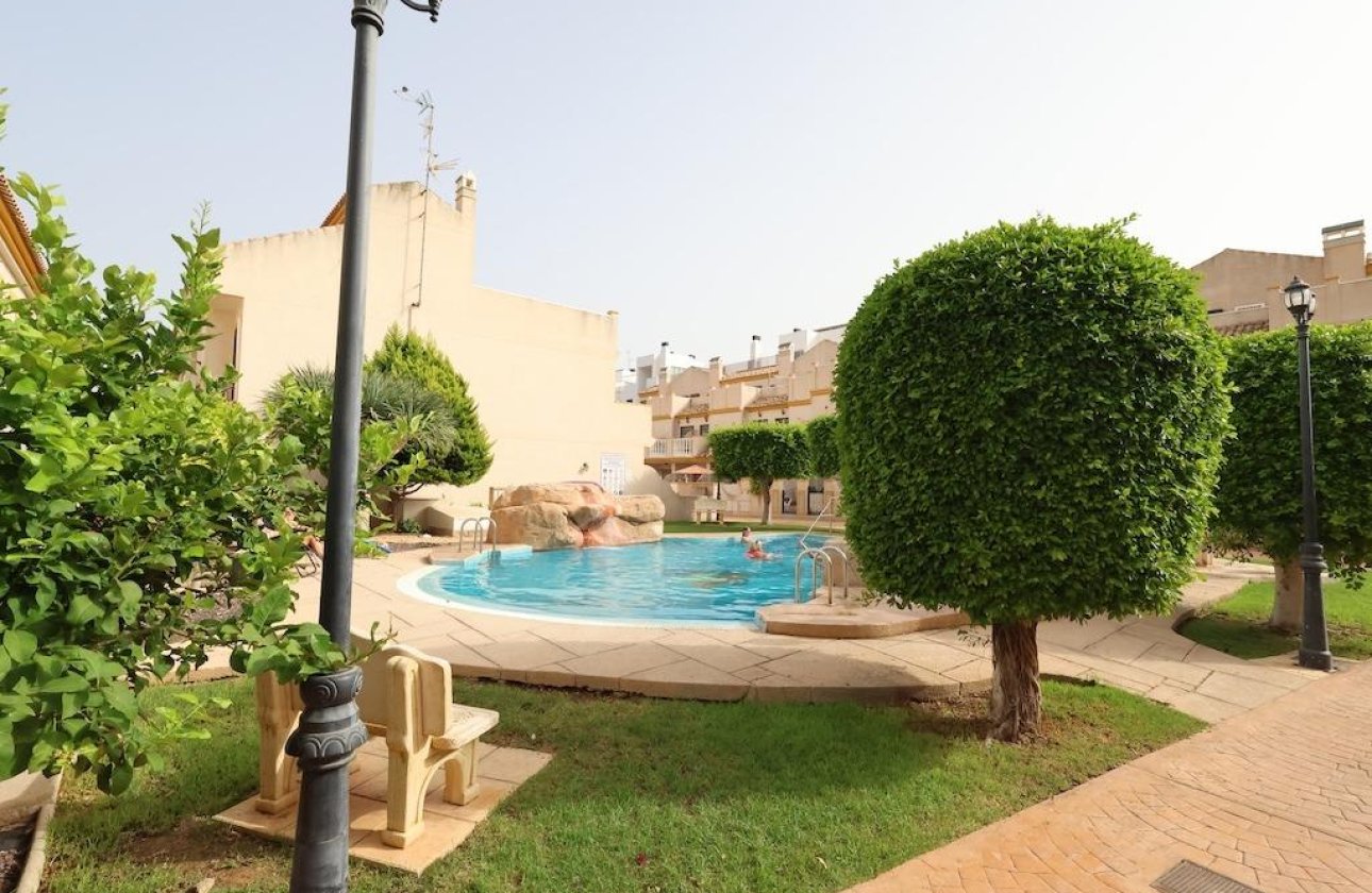 Resale - Villa -
Orihuela Costa - Cabo Roig