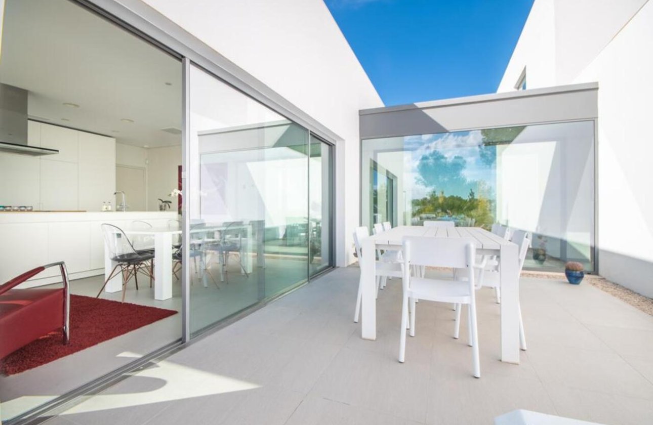 Resale - Villa -
Orihuela Costa - Las Colinas Golf