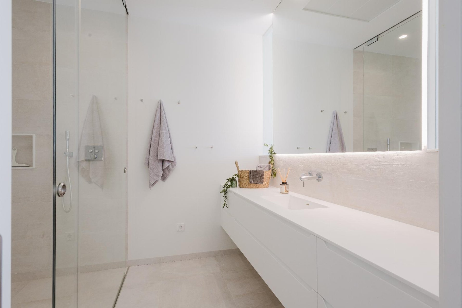 Resale - Villa -
Orihuela Costa - Las Colinas Golf