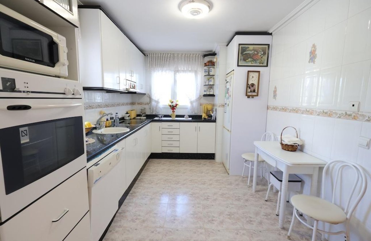 Resale - Villa -
Orihuela Costa - Villamartín-Las Filipinas