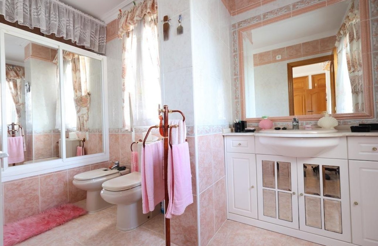 Resale - Villa -
Orihuela Costa - Villamartín-Las Filipinas