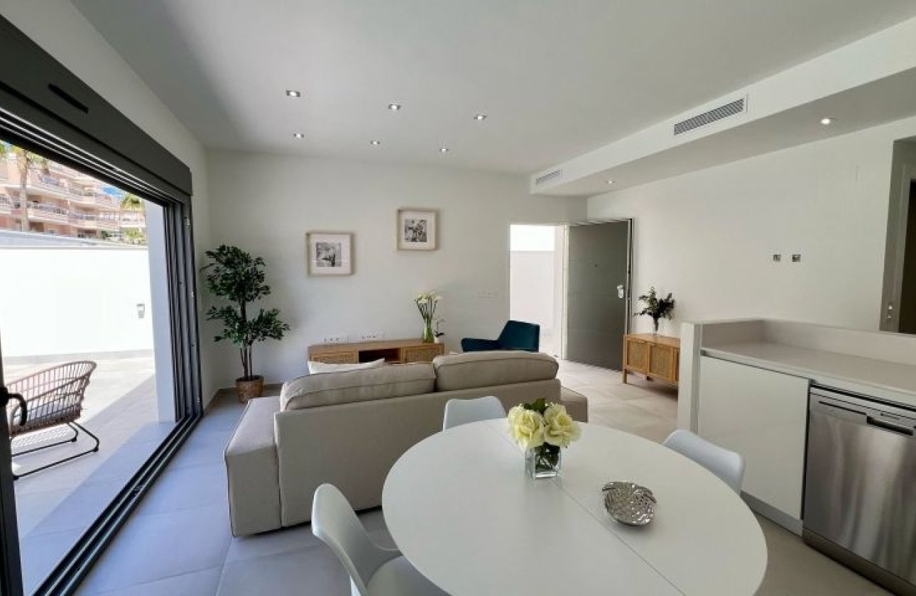 Resale - Villa -
Orihuela Costa