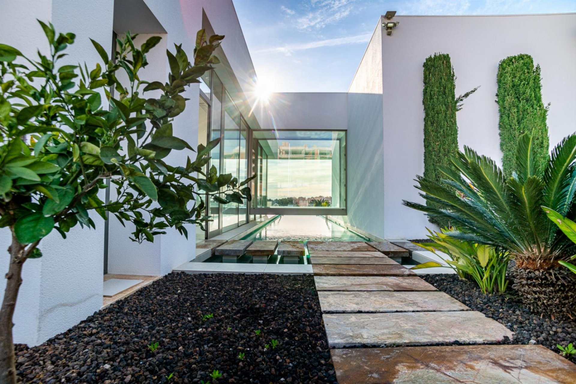 Resale - Villa -
Orihuela Costa