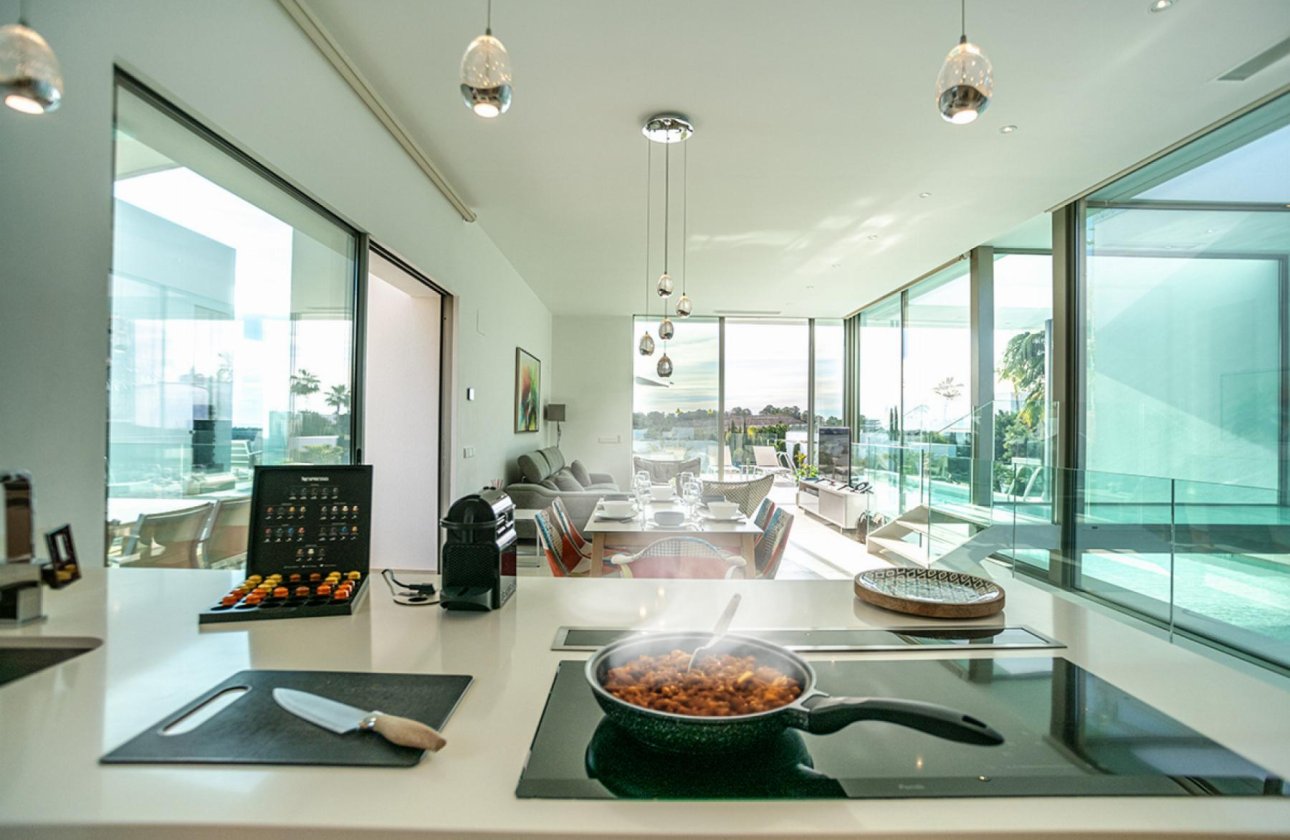 Resale - Villa -
Orihuela Costa