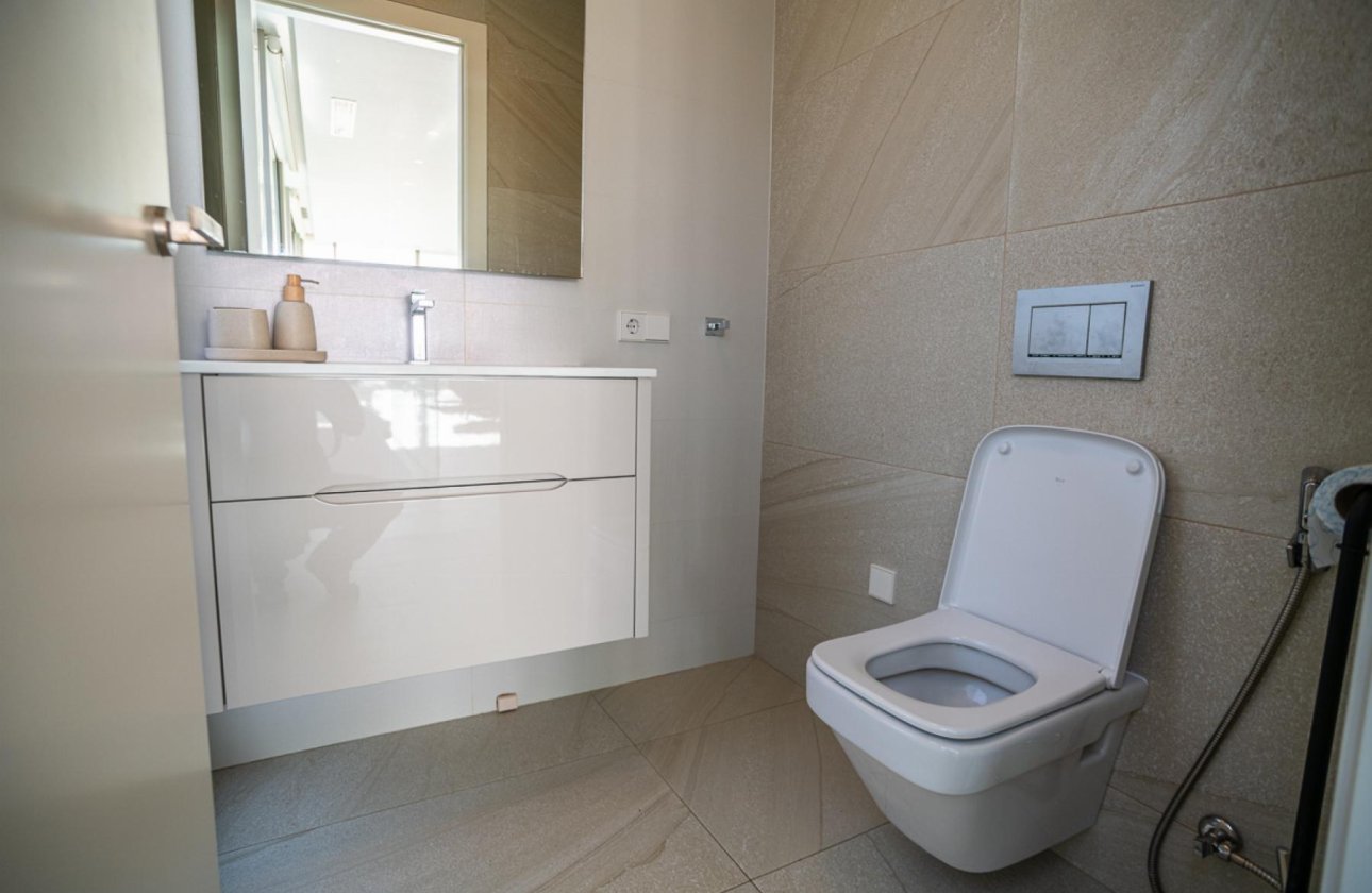 Resale - Villa -
Orihuela Costa