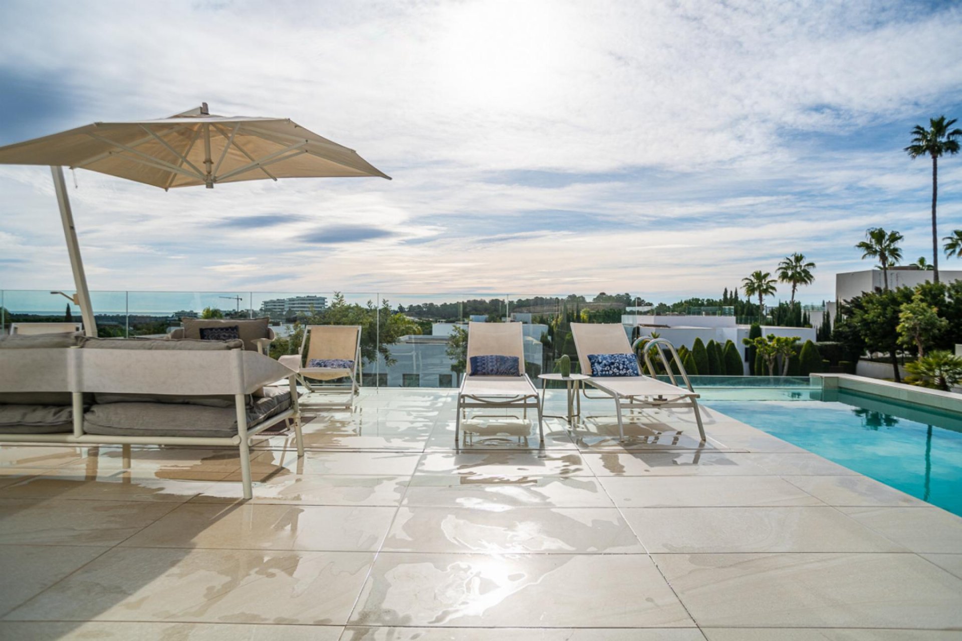 Resale - Villa -
Orihuela Costa