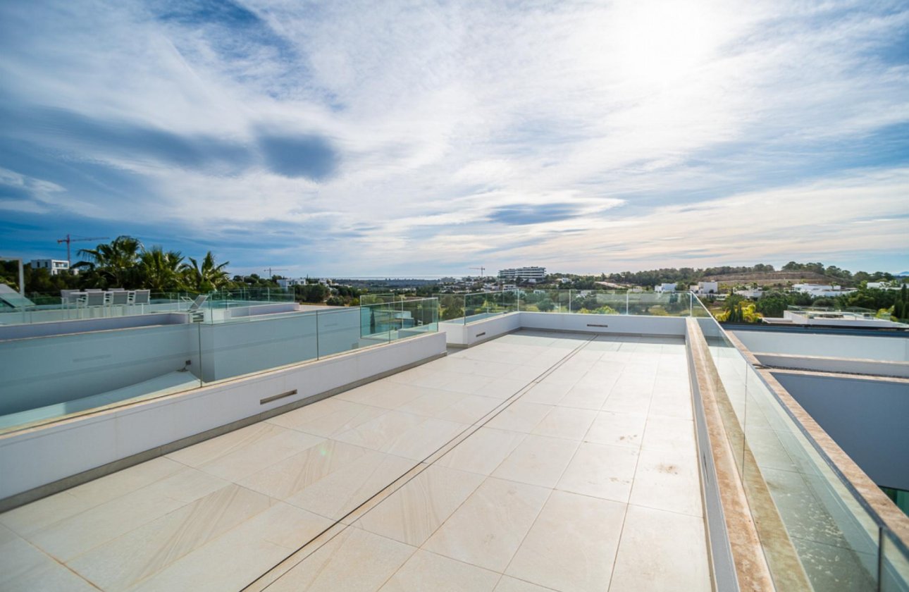 Resale - Villa -
Orihuela Costa