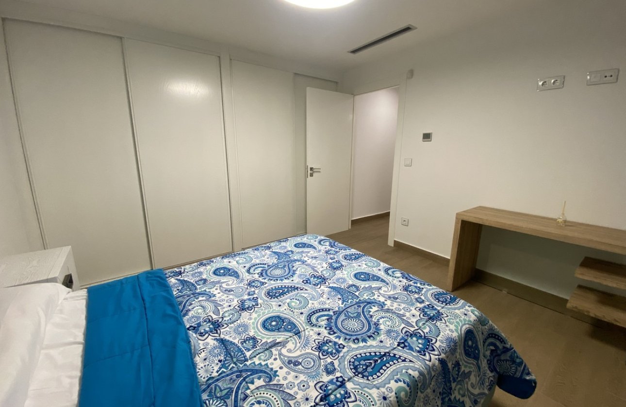 Resale - Villa -
Orihuela - Dehesa de Campoamor