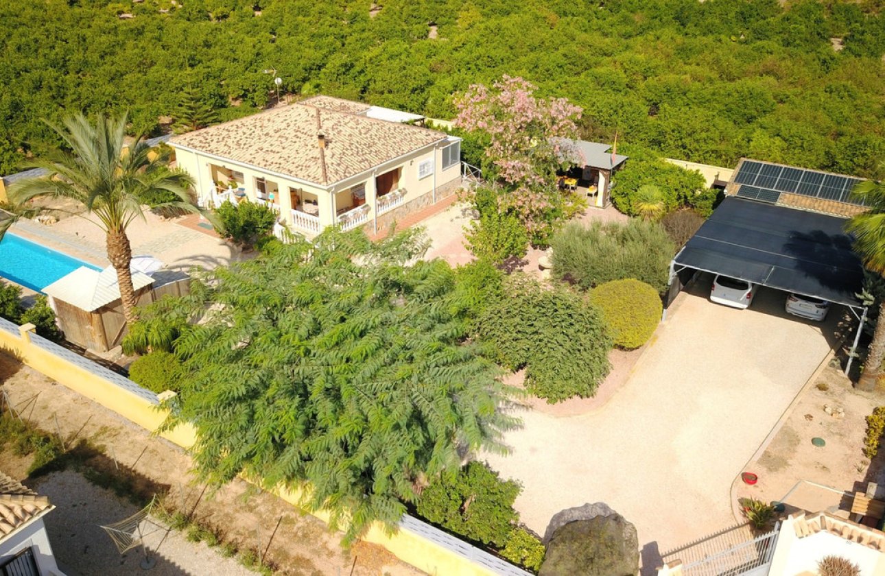 Resale - Villa -
Orihuela - La Campaneta