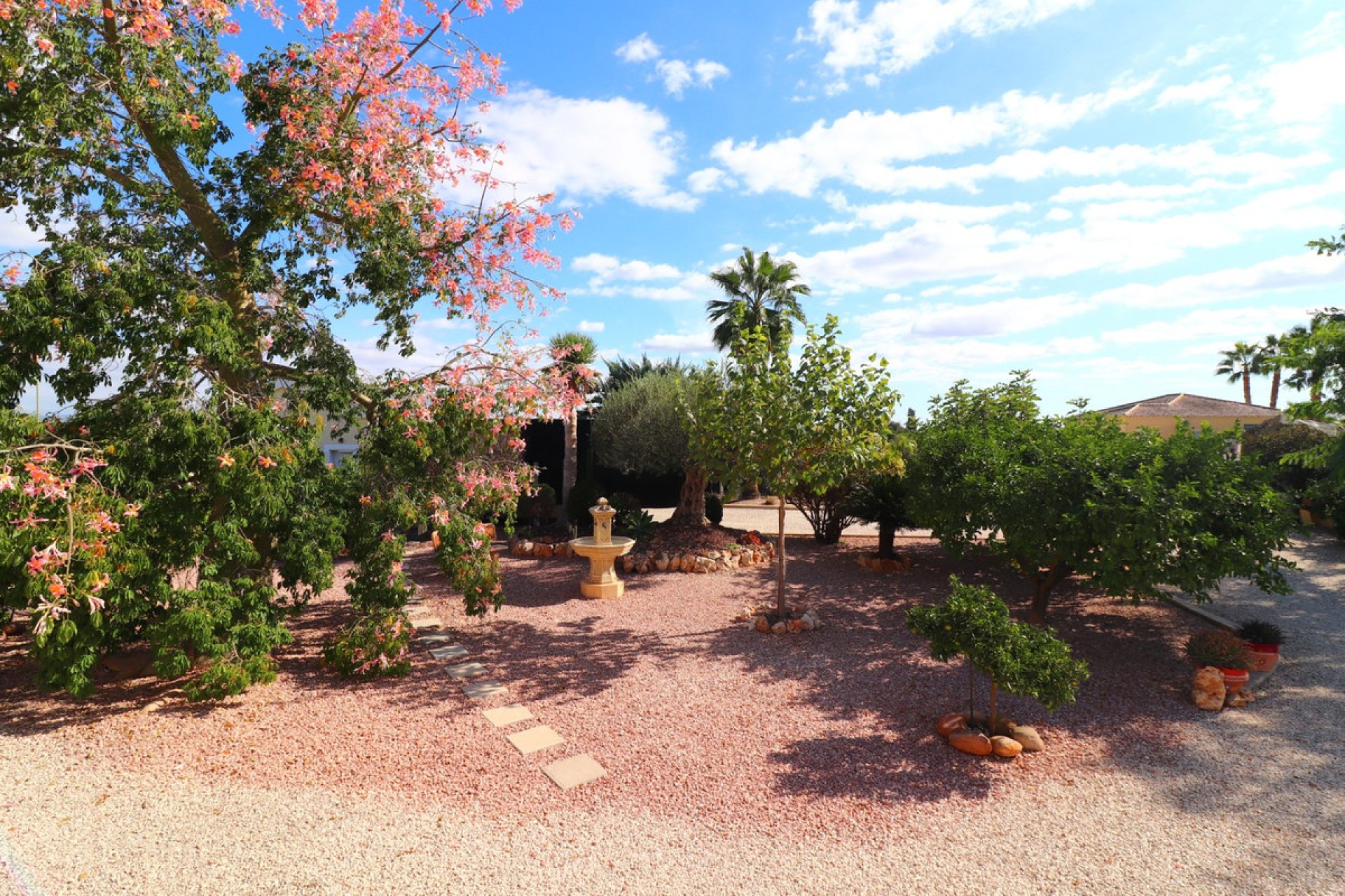 Resale - Villa -
Orihuela - La Campaneta