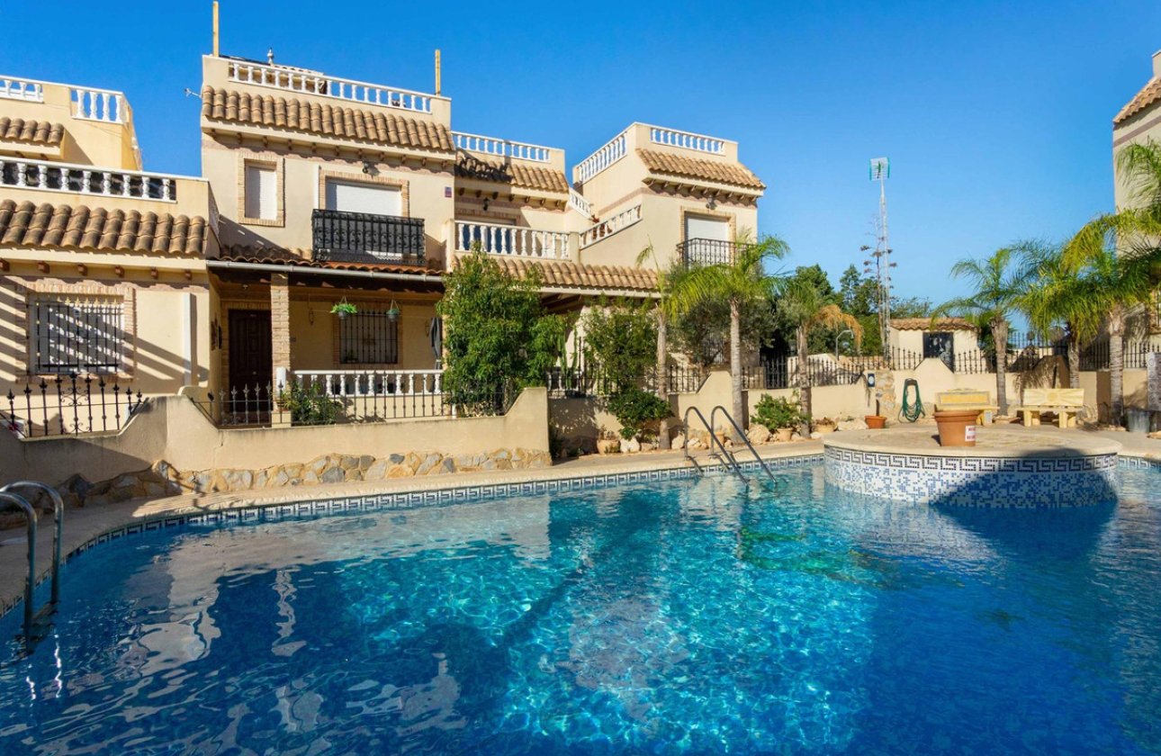 Resale - Villa -
Orihuela - La Florida