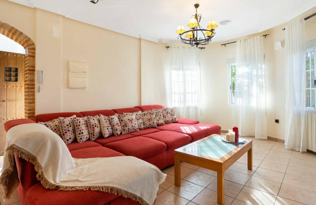 Resale - Villa -
Orihuela - La Florida