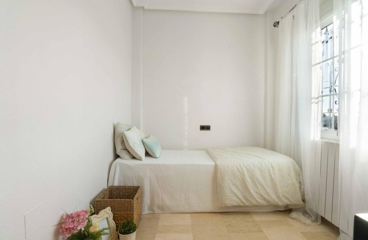 Resale - Villa -
Orihuela - La Florida