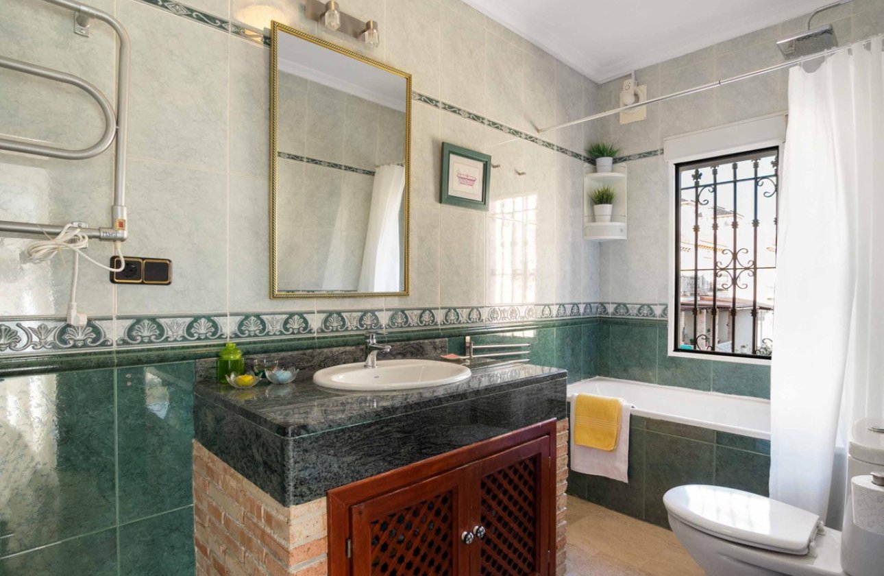 Resale - Villa -
Orihuela - La Florida