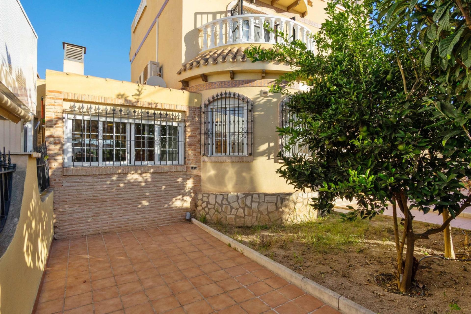 Resale - Villa -
Orihuela - La Florida