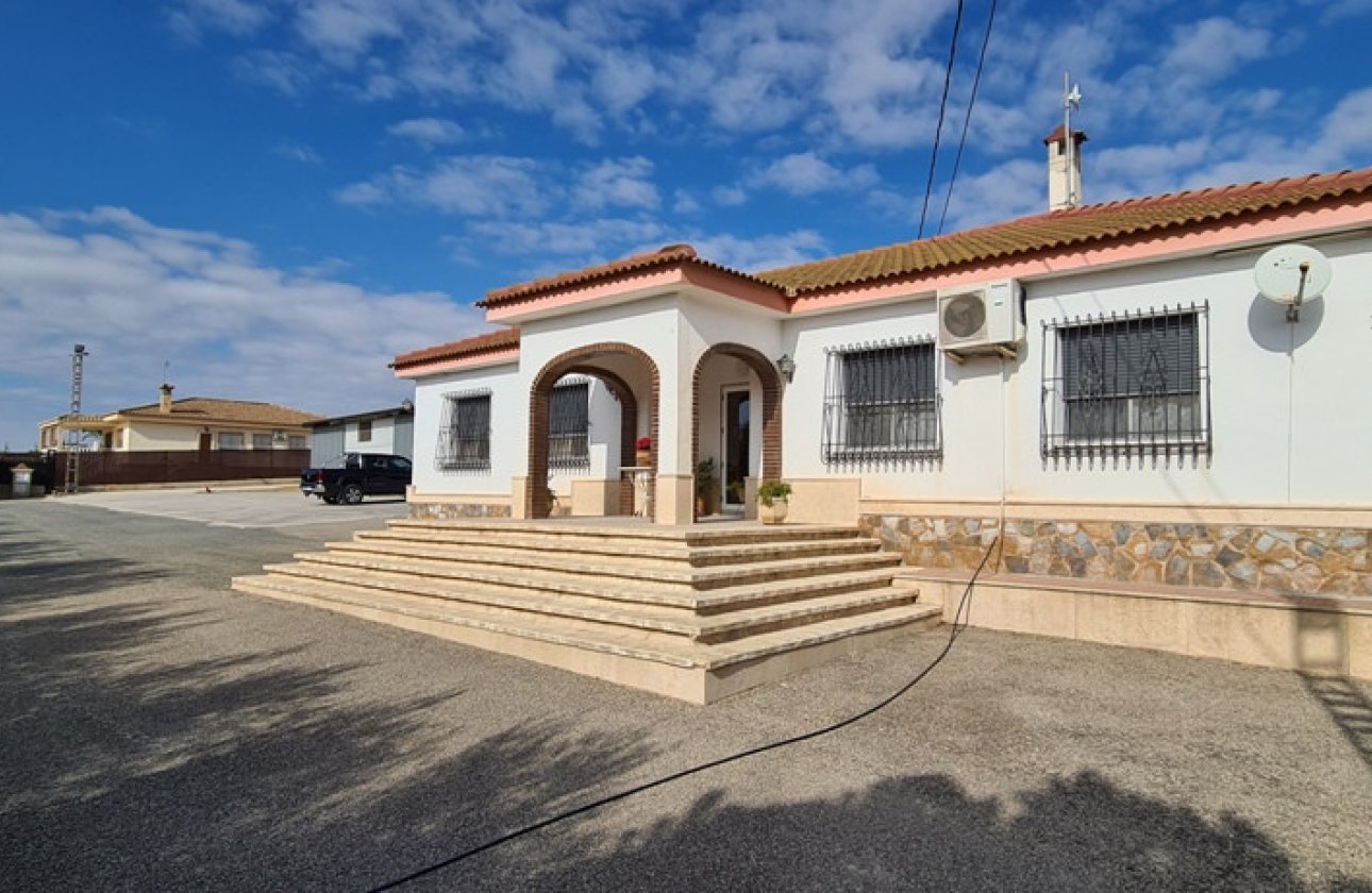 Resale - Villa -
Orihuela - La Matanza