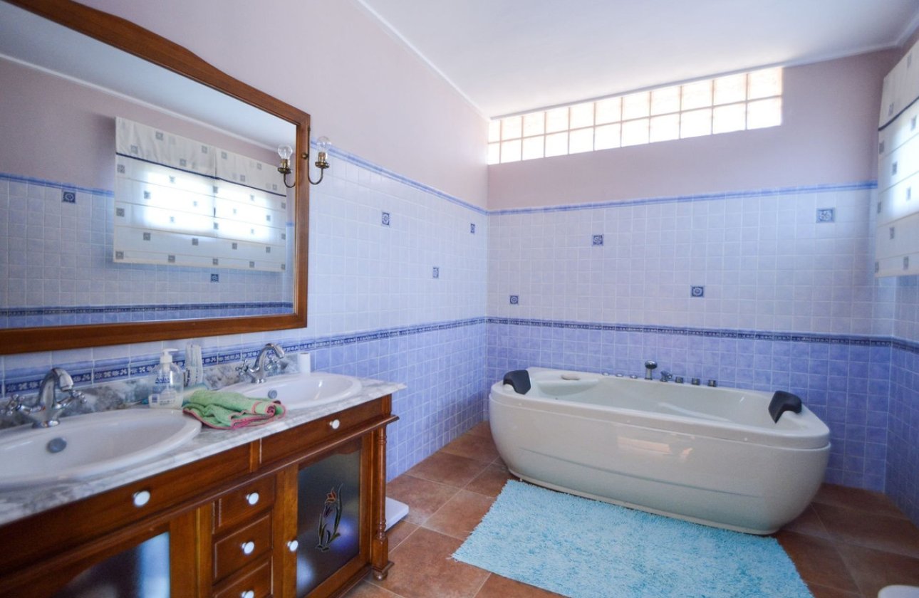 Resale - Villa -
Orihuela - La Murada