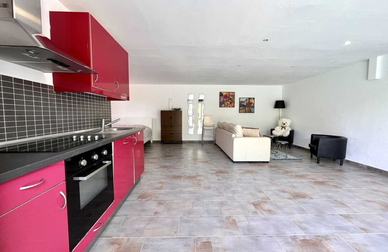 Resale - Villa -
Orihuela - La Zenia