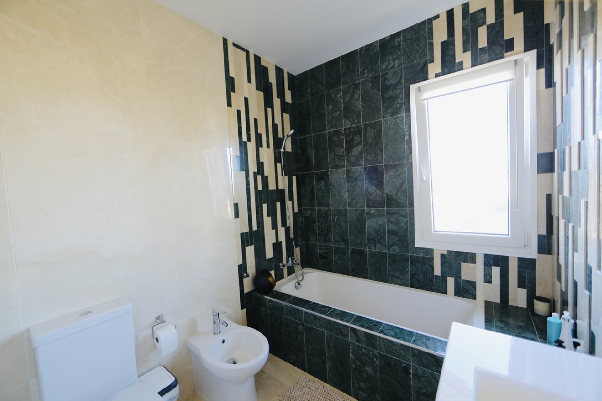 Resale - Villa -
Orihuela - La Zenia