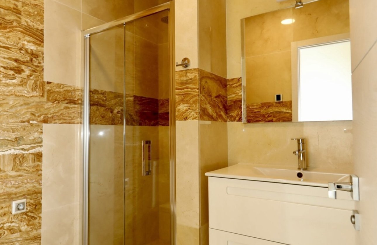 Resale - Villa -
Orihuela - La Zenia