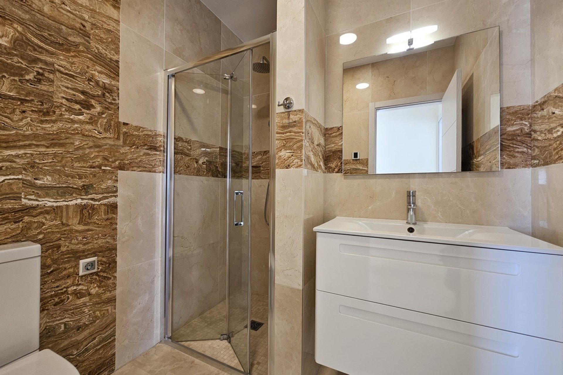 Resale - Villa -
Orihuela - La Zenia