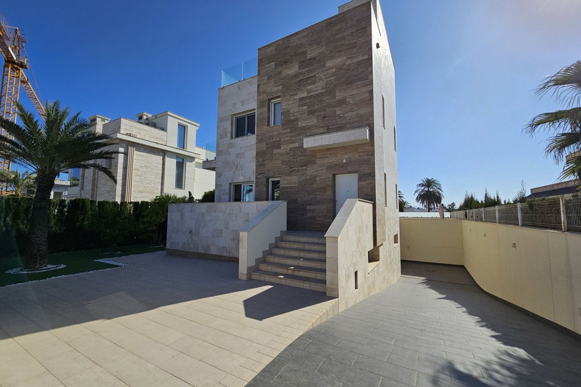 Resale - Villa -
Orihuela - La Zenia