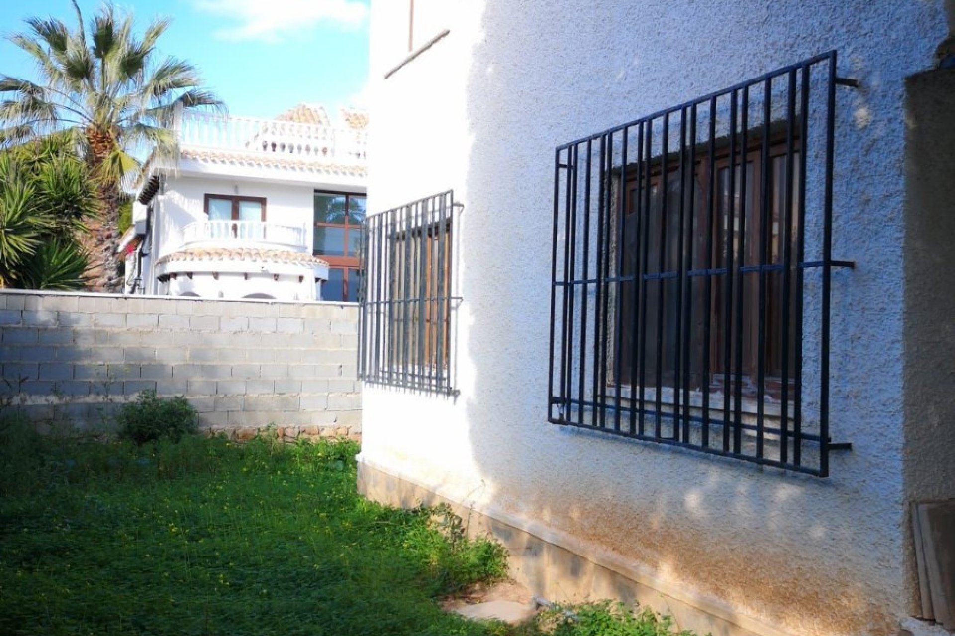 Resale - Villa -
Orihuela - La Zenia