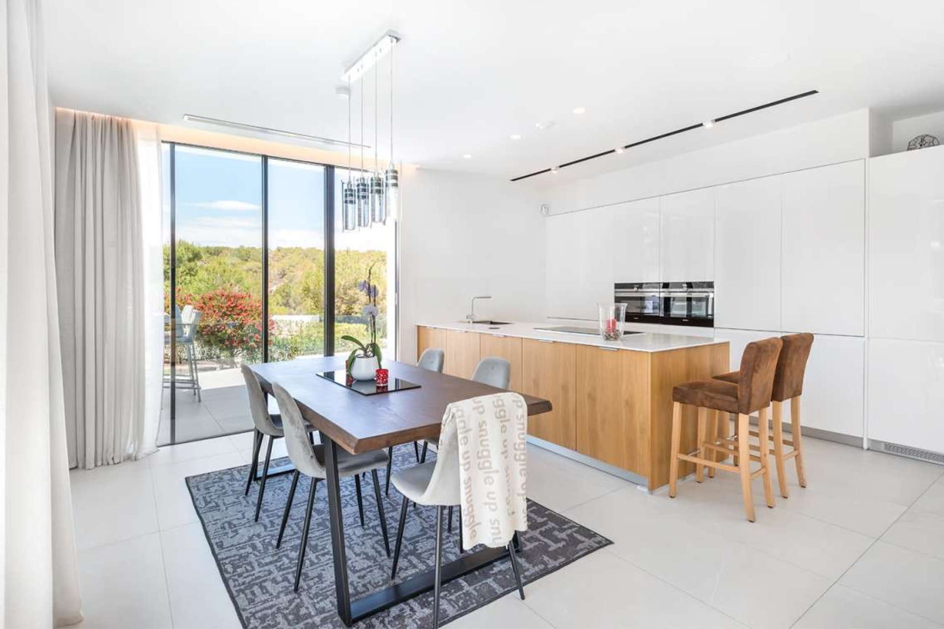 Resale - Villa -
Orihuela - Las Colinas Golf