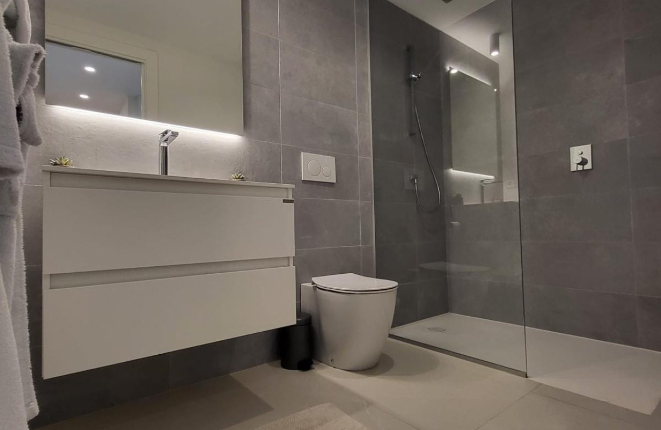 Resale - Villa -
Orihuela - Las Colinas Golf