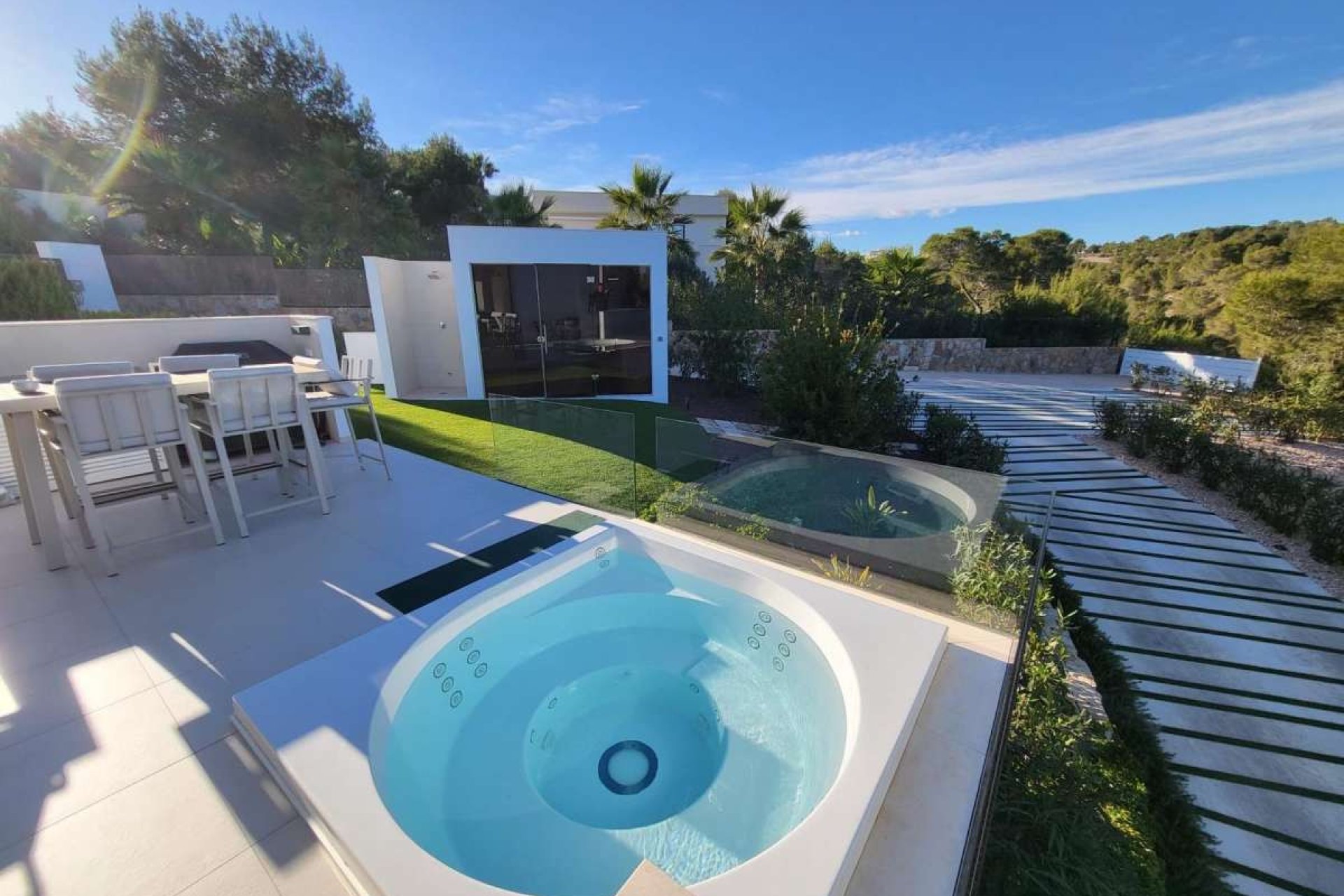 Resale - Villa -
Orihuela - Las Colinas Golf